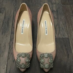 Manolo Blahnik pumps-Champagne Pink